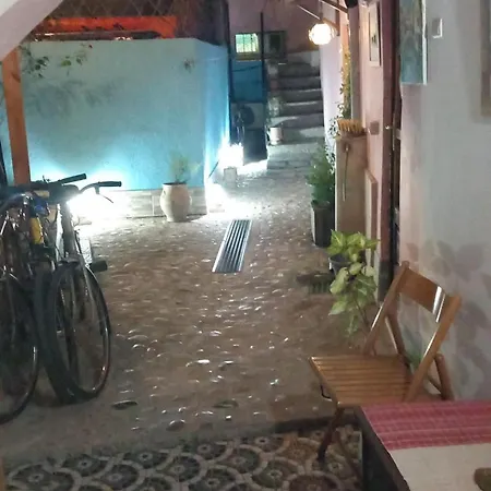 Гостевой дом For Rent Шкодер